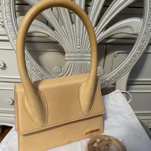 Jacquemus Le Grand Chiquito Top Handle Crossbody